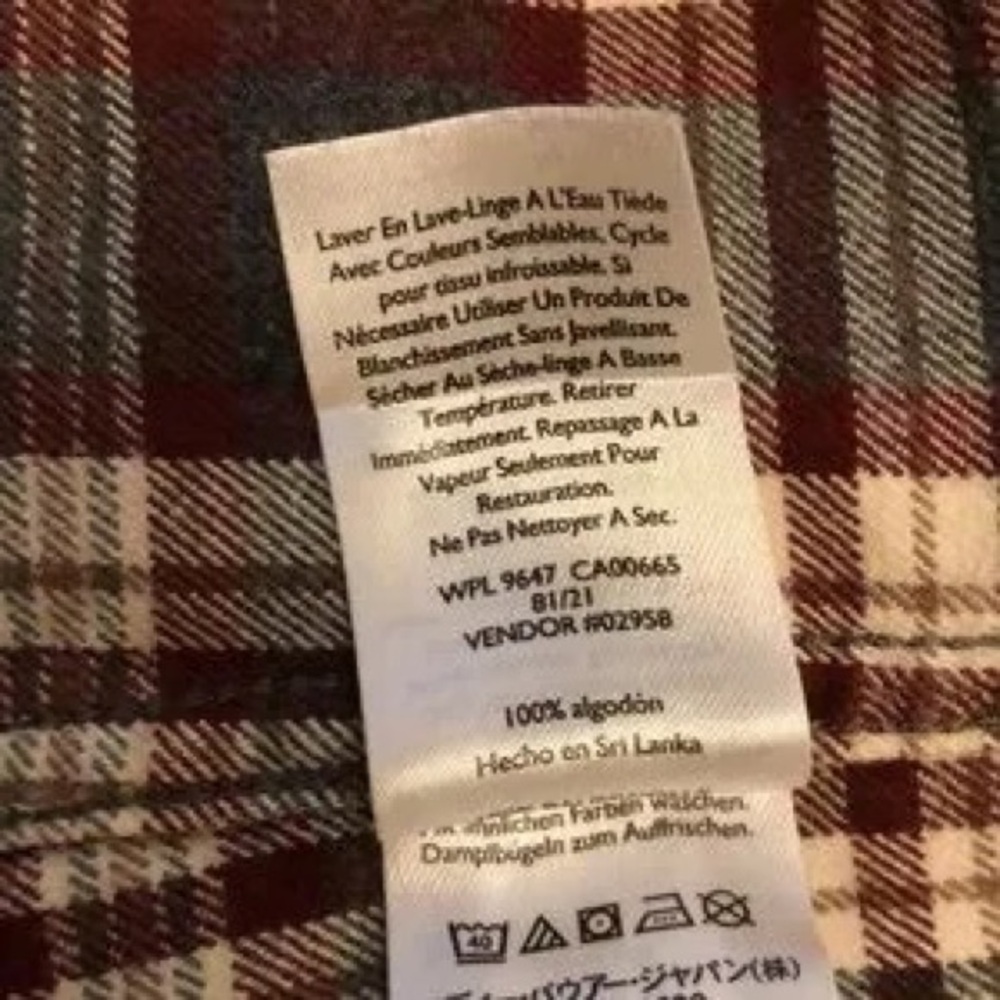 Eddie Bauer Men's Black & Cream Plaid Button-Down Shirt - Picture 10 of 12